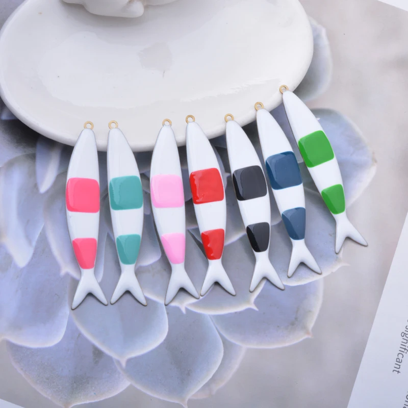 2 Stück Neue Design-Kupfer-Anhänger mit beidseitiger Emaille in Fischform für Halsketten, Taschen, Ohrringe, Anhänger, DIY-Schmuckzubehör – Detail 1