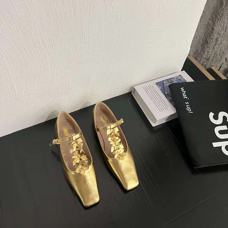 Ladies Flat Shoes Gold Square Toe Flats Shoes Comfort Low Heeled Pumps Silver T Belt Flower High Heels Black Chusseure Femme
