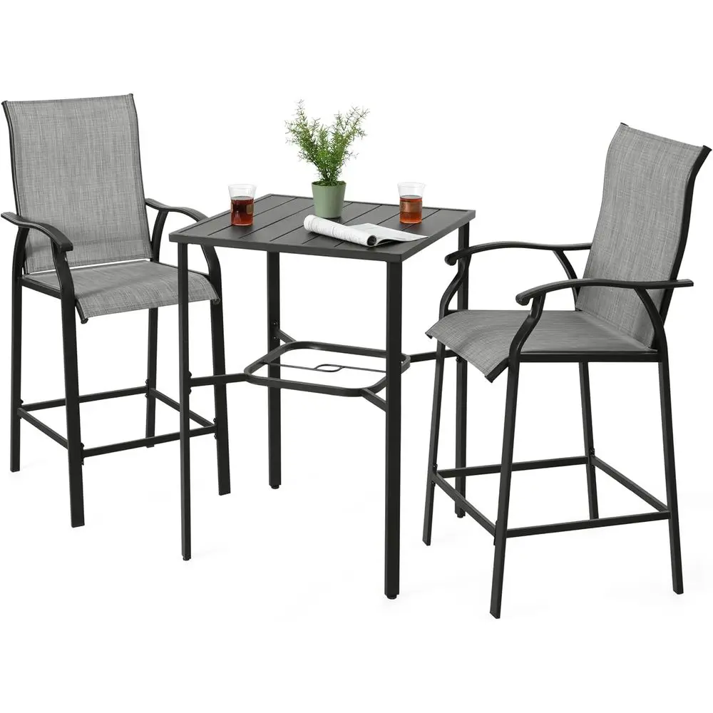

Барный набор для патио на открытом воздухе с высокими стульями для бистро, текстильными спинками, подставками для ног и отверстием для зонта — черный и серый