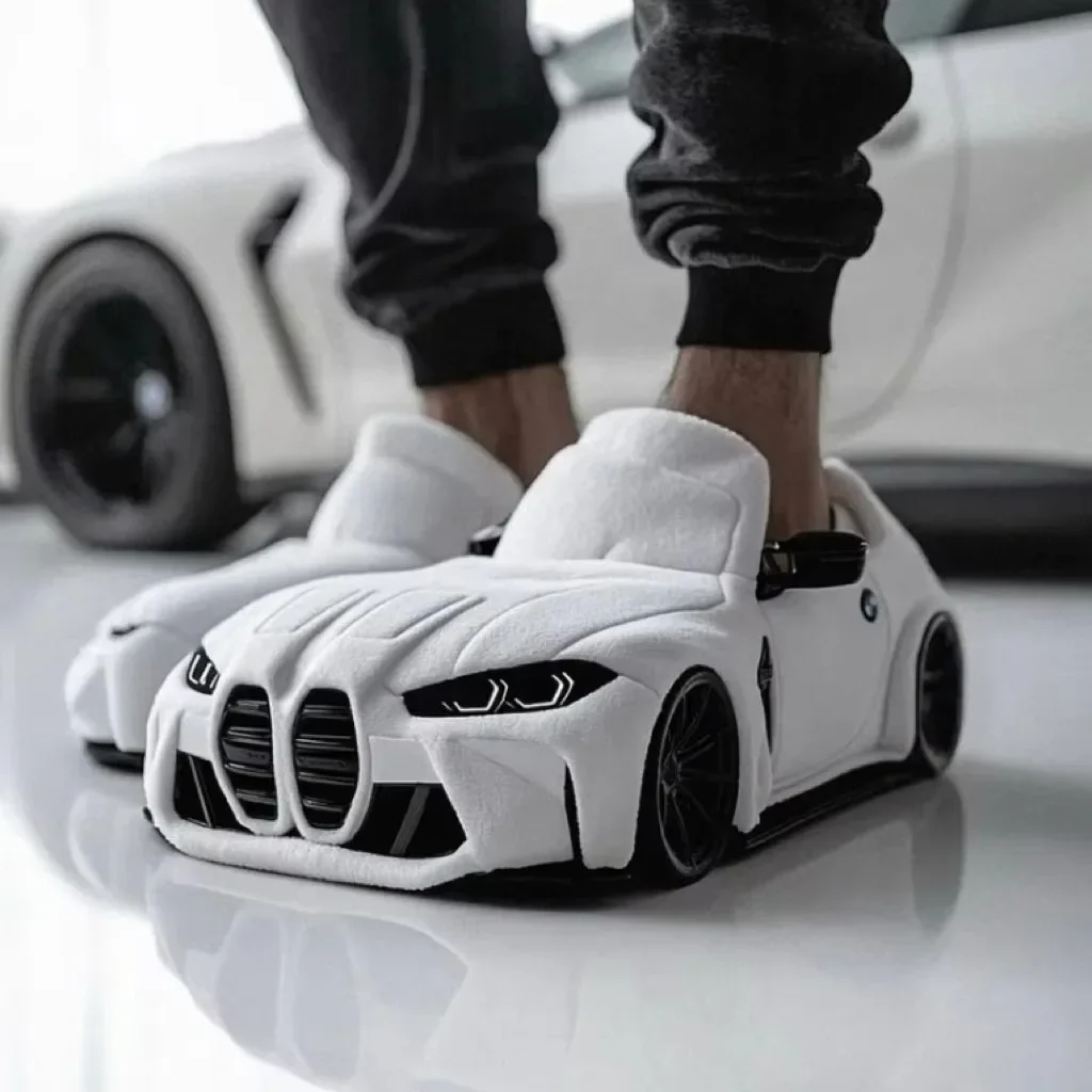 Hot Selling Dropshipping Product 2025 Home Slippers Cotton Shoes House Sneaker Plush Slipper Sneaker Car Slipper