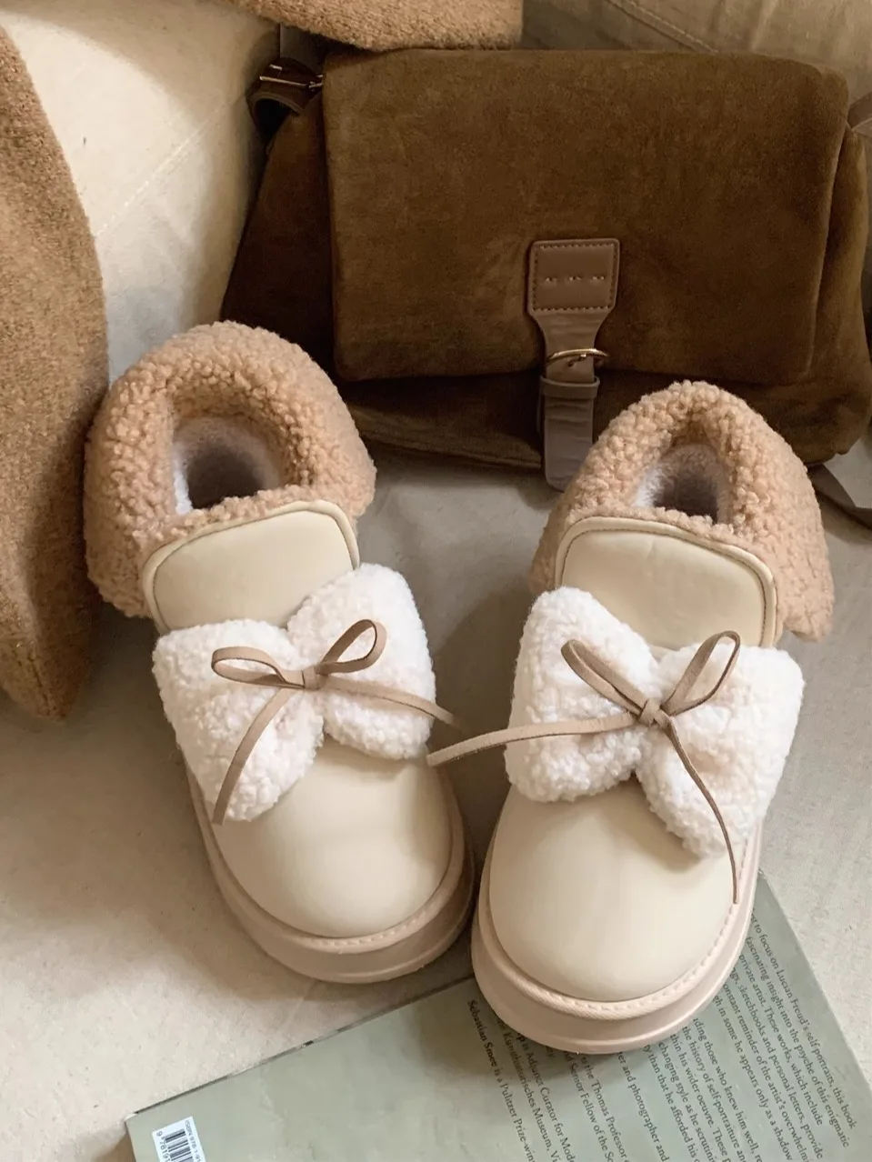 

Thick Bottom Winter Fashion Short Boots Women's Warm Lamb Fur Knot Snow Boots Sweet Style PU Material round Toe