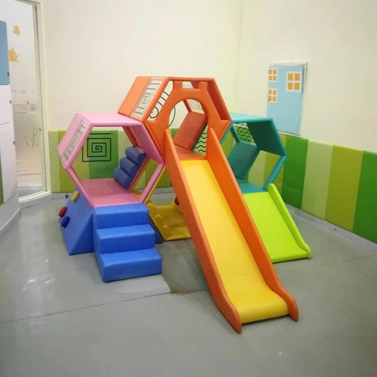 Slide de bloco de construção macio.