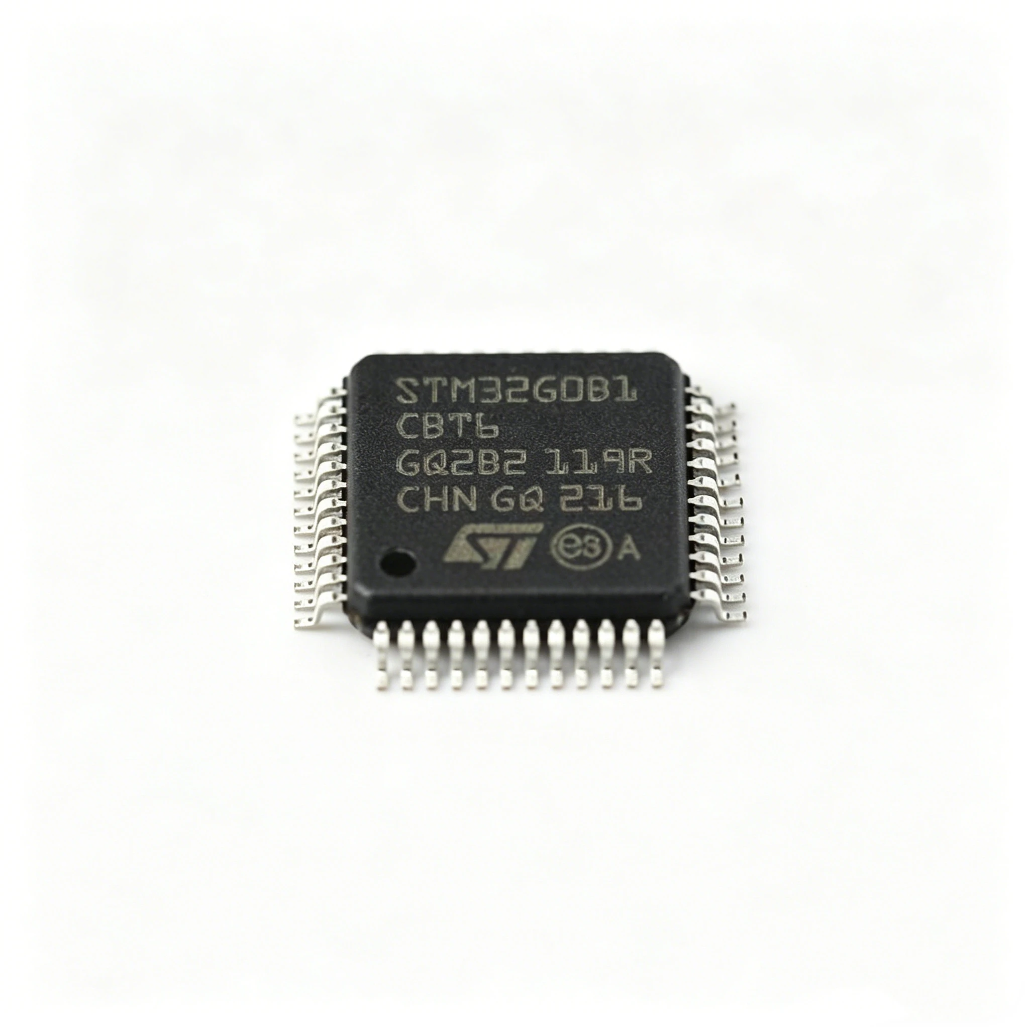 STM32G0B1CBT6  LQFP-48  ARM Cortex-M0+   32-bit Microcontroller