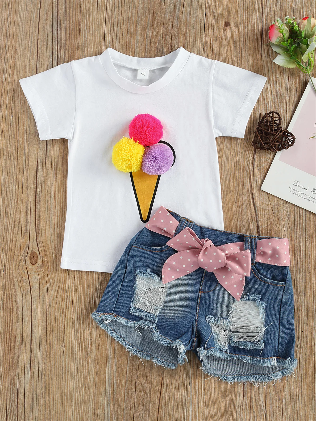 2pcs Girls Cute Ince Cream Pom Pom Decor T-shirt & Denim Shorts Set Clothes