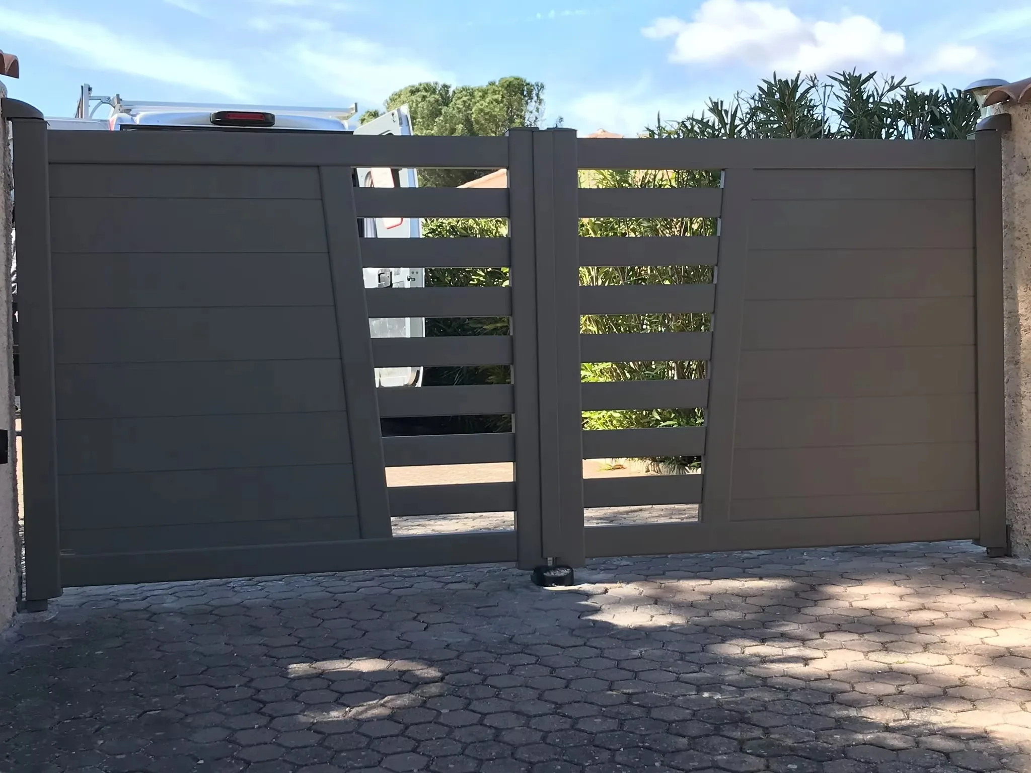 Any Size Custom Aluminum Automatic Sliding Gate Smart Lock Villa Driveway Privacy Security Heavy Duty
