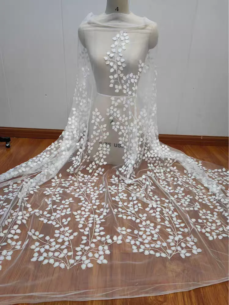 

Exquisite Lace Fabric Full Leaves Embroidered Mesh Fabric Bridal Wedding Dresses New Lace
