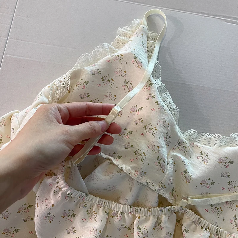 DAIMELU pure cotton pajamas with chest pads women's summer suspender shorts Korean small floral bow small loungewear set