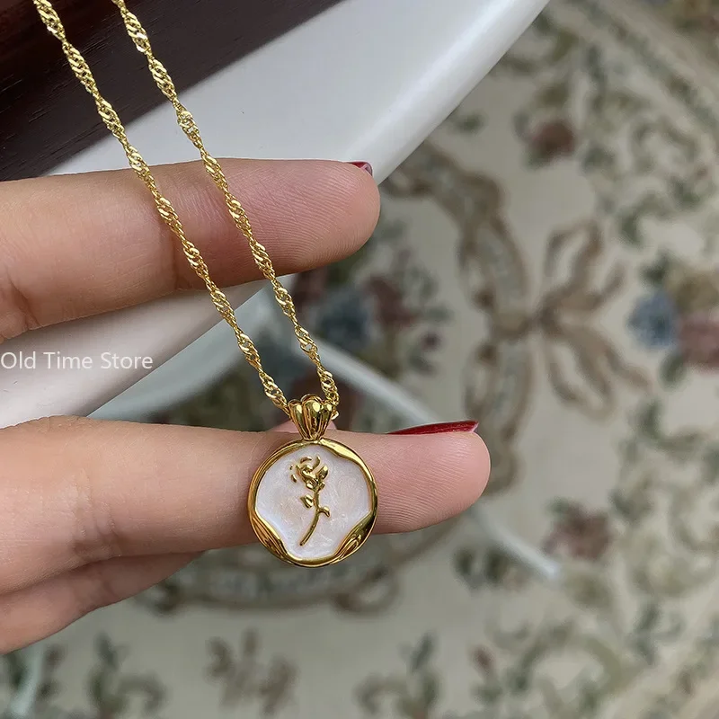 New Irregular Round Shell Metal Rose Pendant Stainless Steel Necklace for Women\'s Vintage Clavicle Chain Party Luxury Jewelry