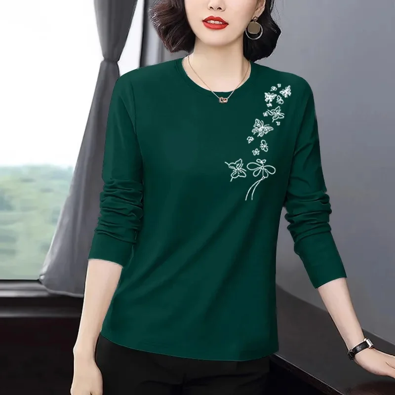 

Spring Autumn Feminine Large Size 4XL T-shirt 2025 Middle Aged Mother Pullover Thin Tops Korean Ladies Fashion Round Neck Tshirt