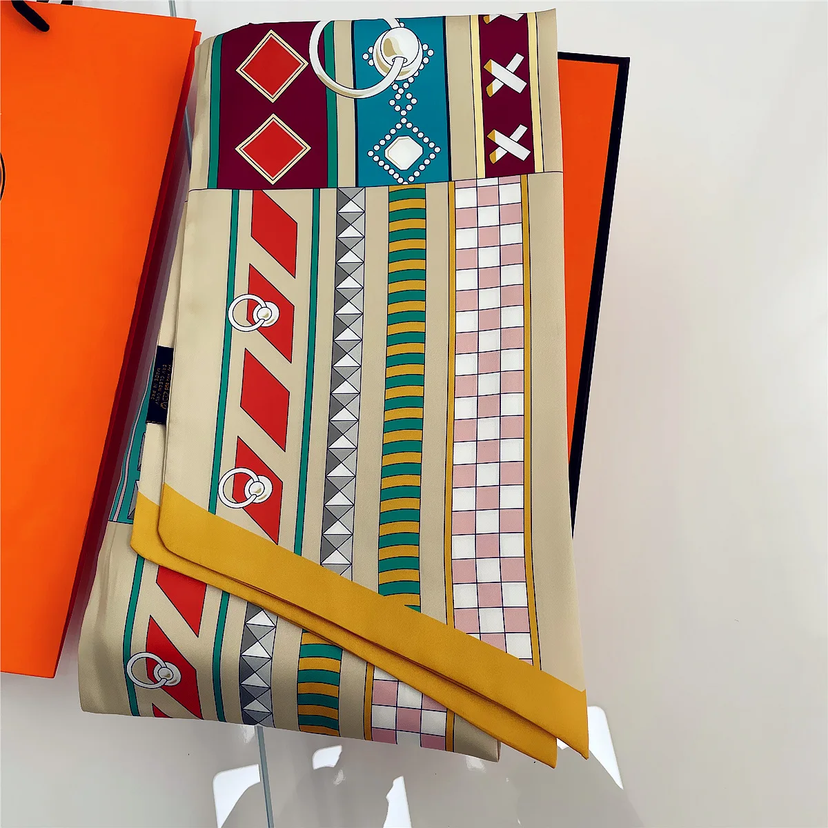 Korean Version of The New Geometric Color Matching Women's Versatile Double-layer Printing Long Decorative Twill Silk Scarf Gift