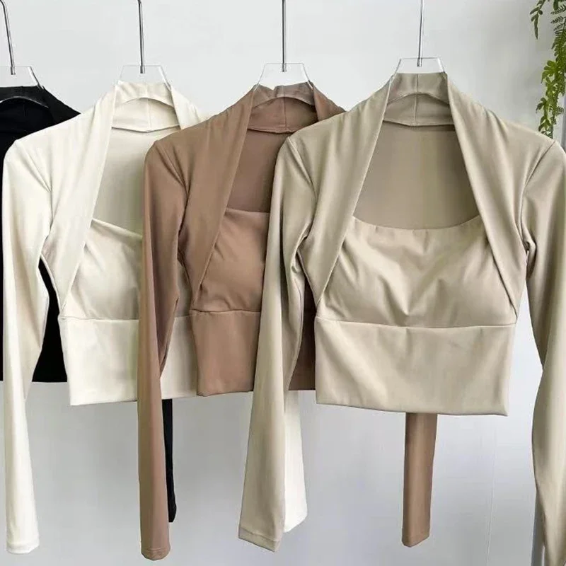 

Женский элегантный спортивный топ с длинными рукавами и шалью для йоги с подушкой на груди, короткий элегантный топ для йоги Small Camback Pura Speed Dry Autumn