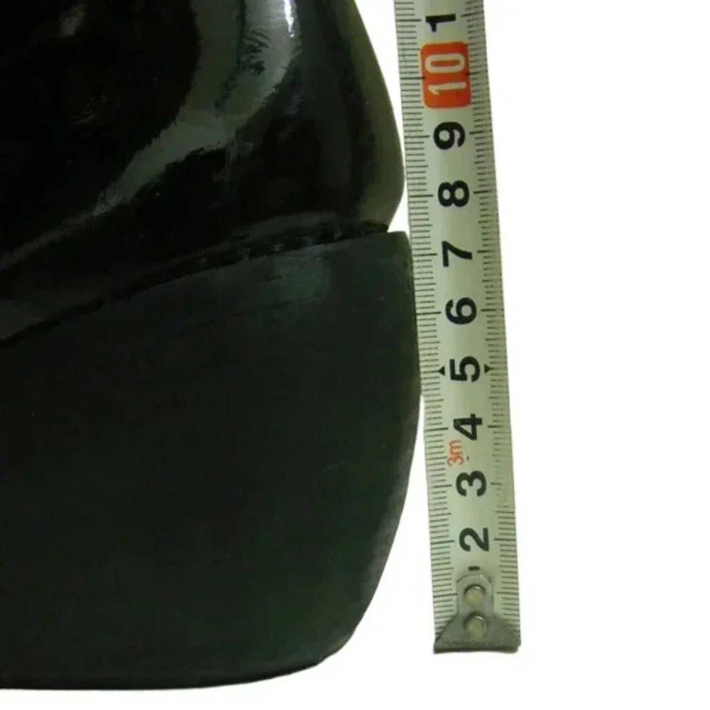 أحذية ركوب الخيل برشام الموضة للرجال ، أحذية أداء مسرحية بمقدمة مدببة وكعب سميك وكعب سميك أحذية طويلة للدراجات النارية