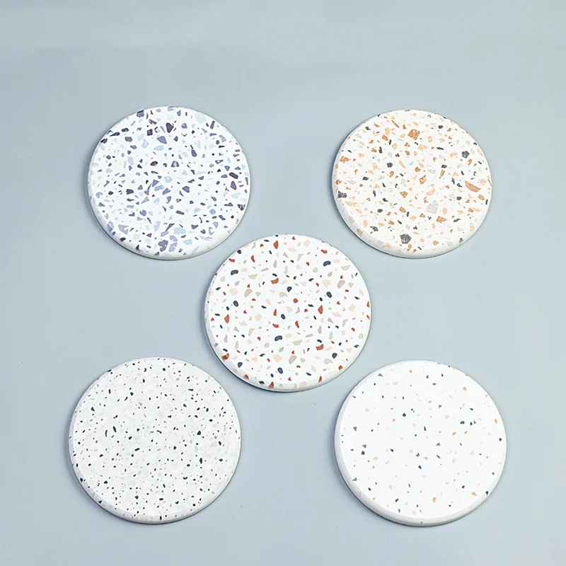 

Round Diatomite Coasters Fresh Series of Water-absorbent Resistant Placemats Creative Simple Heat Insulation Non-slip Coaster