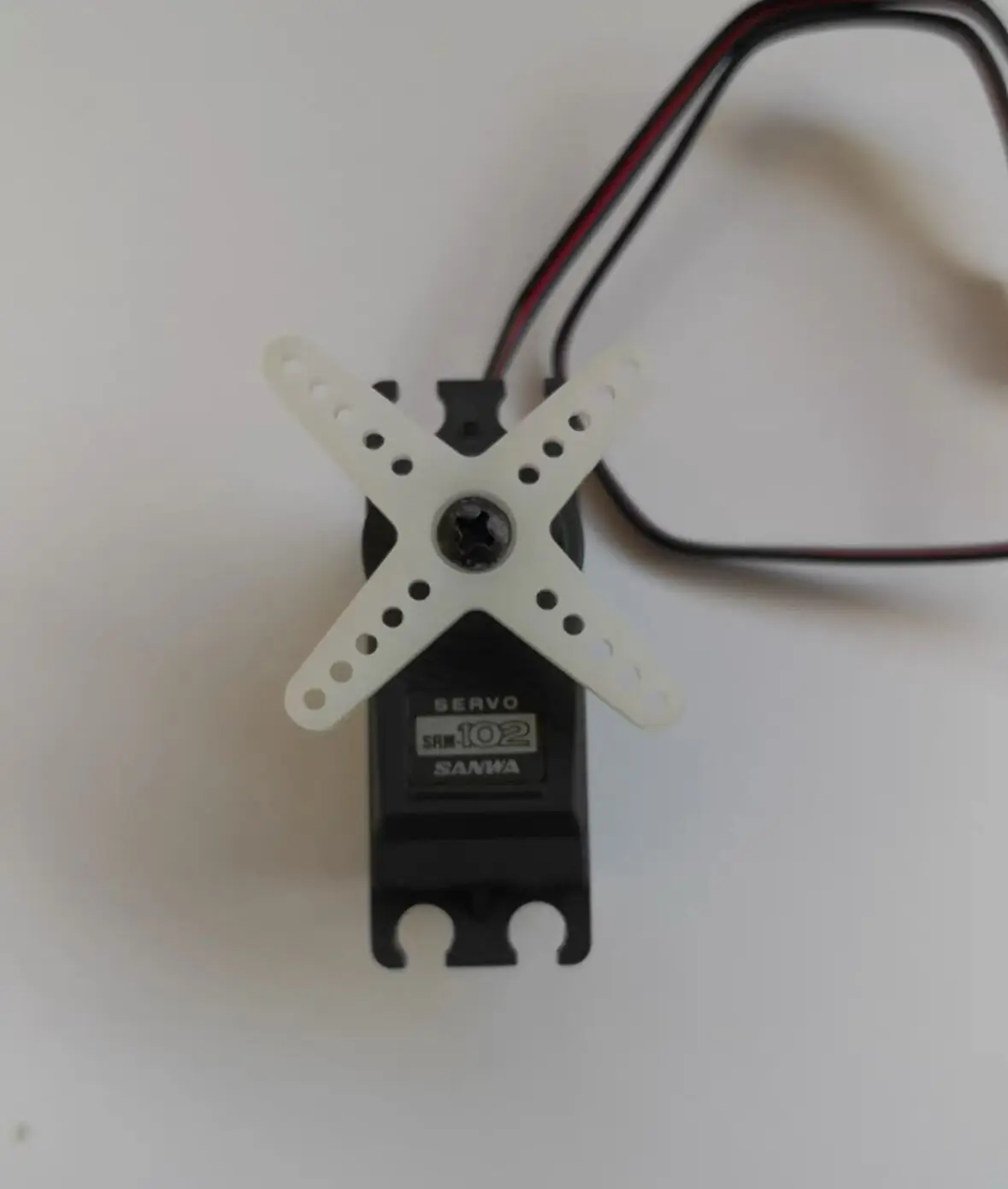 Janpan Sanwa SRM-102 Servo standard 3 kg/0,20 s/ nylon per barca camion auto RC