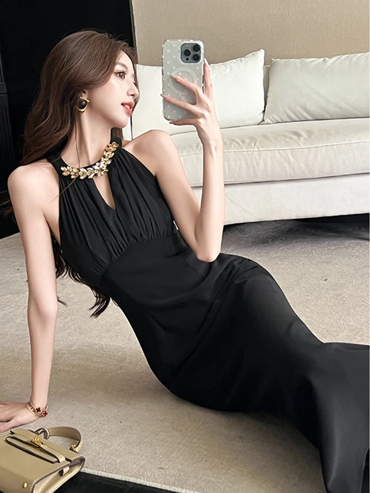 ชุดราตรีผู้หญิงสีดำ เซ็กซี่ สายคล้องคอเว้าหลัง ทรงเข้ารูป หางปลา ยาว หรูหรา สง่างาม แฟชั่นสำหรับงานปาร์ตี้ งานพรอม ชุดเดรสใหม่