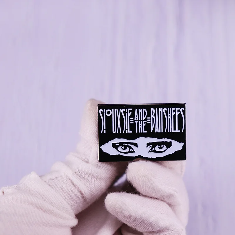 1pc Siouxsie and the Banshees Enamel Pin - 80s Goth Punk Design, Vintage Post-Punk Style for Daily Wear & Band Fan Gifts