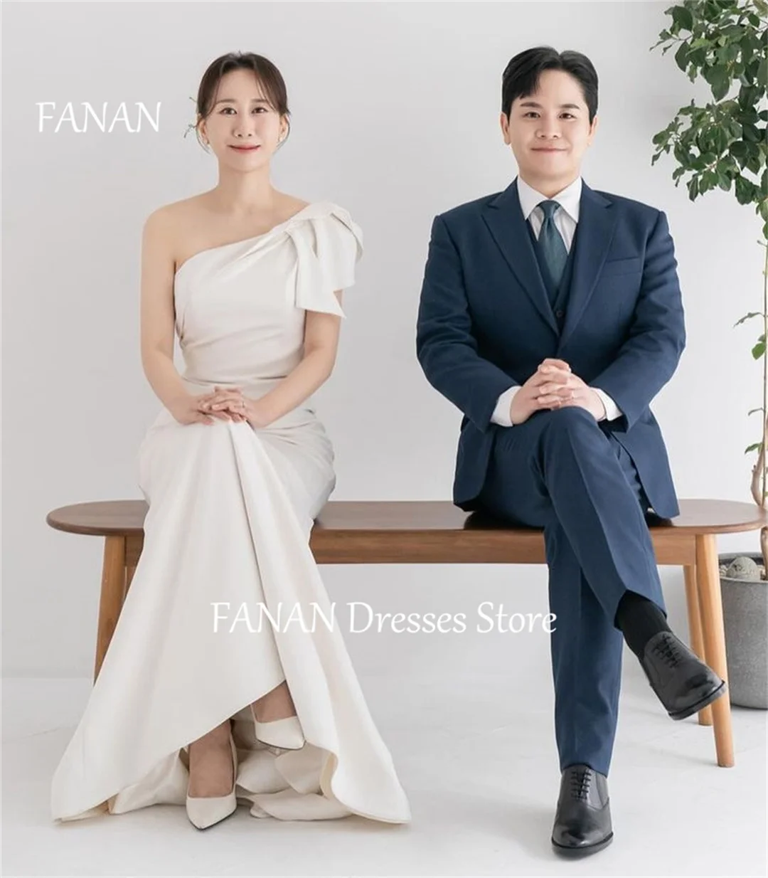 

FANAN Korea One-Shoulder Wedding Dresses 웨딩드레스 Ivory Sleeveless Sheath Ruched Simple Open Back Custom Made Bride Gowns Plus Size