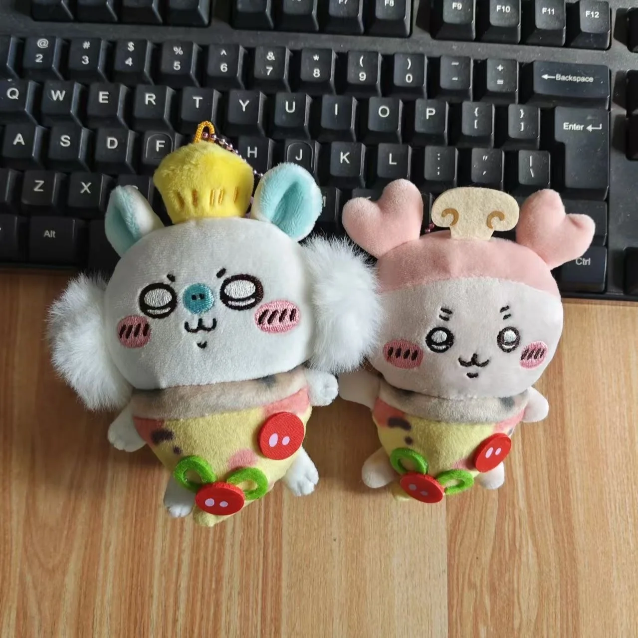 لطيف Chiikawa هالوين البيتزا Momonga ألعاب من نسيج مخملي قلادة لطيف الكرتون Usagi اليقطين القط الأسود سلسلة لعبة هدية عيد ميلاد الفتاة #3