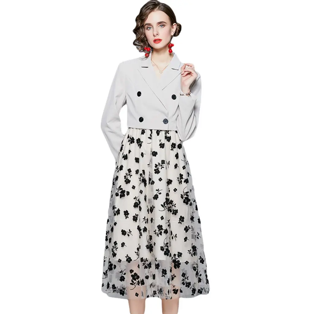 

Элегантный короткий костюм в британском стиле и длинное платье на бретельках, комплект из двух предметов с пуговицами европейского искушения, флокированные детали