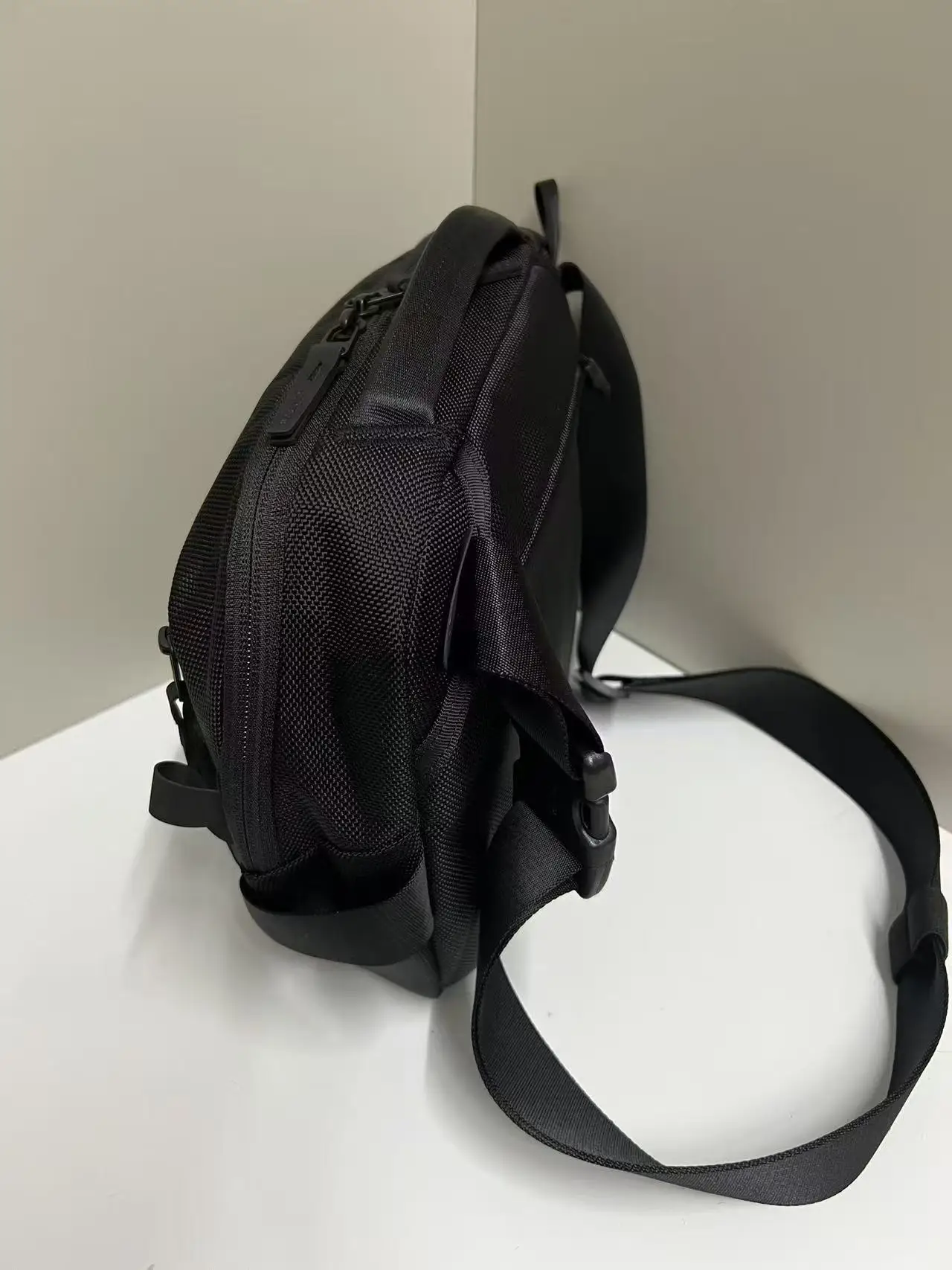 Bolso Bandolera Day Sling 4 Max de Nailon X-Pac de 6L, Gran Capacidad, Resistente al Agua, Elegante, Bolso Cruzado, Bolso de Pecho, Bolso Mensajero, Duradero