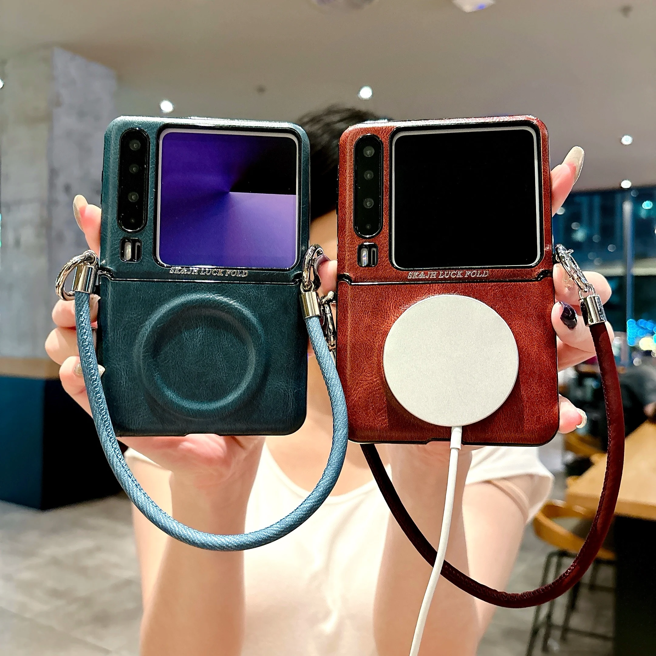 

Back Cover For Huawei Pura X P50Pocket Pocket2 Case Crazy Horse Pu Hand Straps Rope Magnetic Attraction Shockproof Phone Case