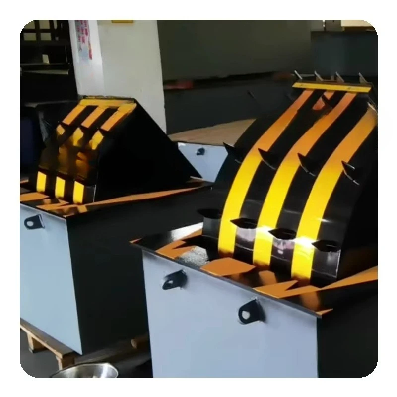 Hydraulic steel road blocking machine translation to guardrail machine traffic warning , used to prevent traffic collisions