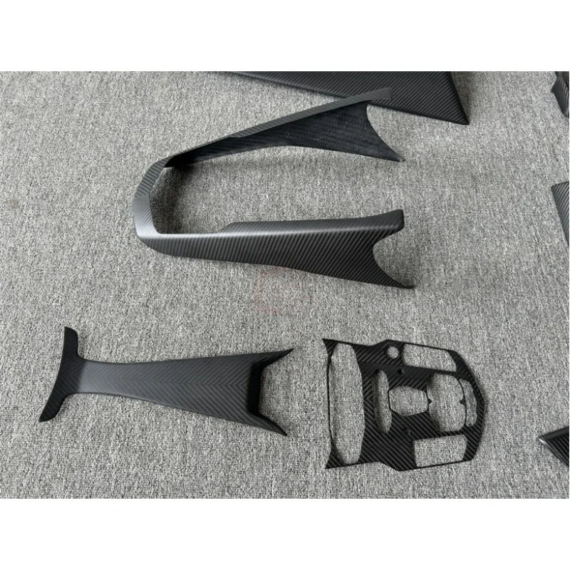 

For Lamborghini LP700 LP720 OEM Style Dry Carbon Fiber Interior Center Console Instrument Panel Door Handle
