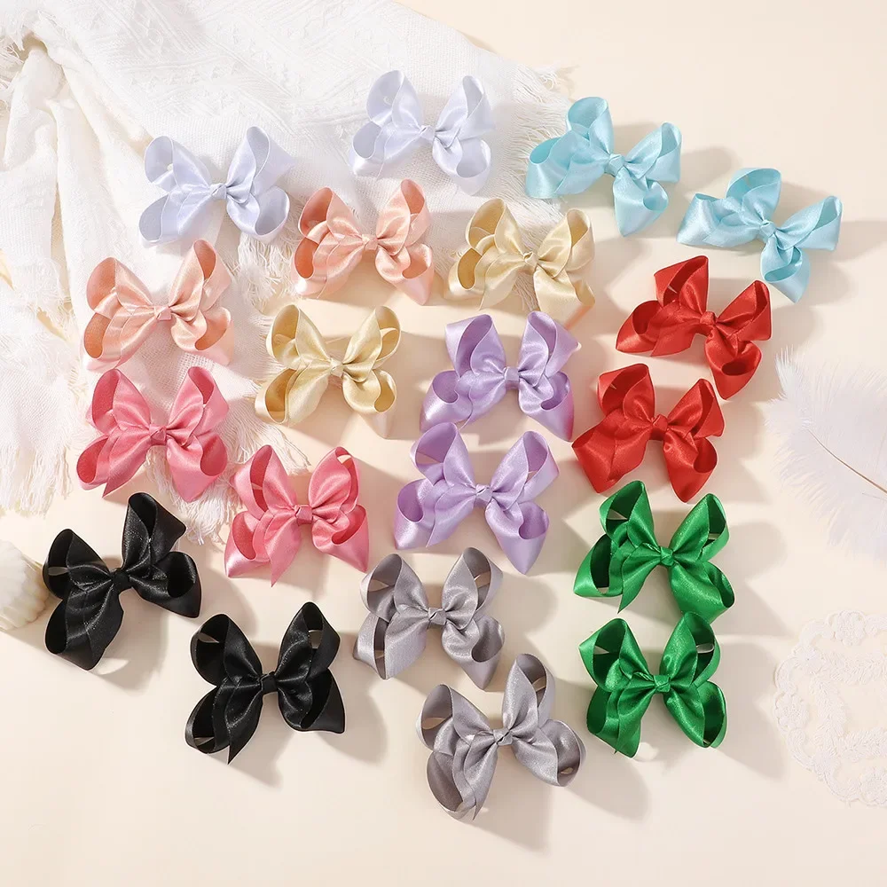 2pcs 솔리드 컬러 헤어 클립 아기 소녀를위한 4 인치 리본 활 어린이 부티크 머리핀 수제 머리 장식 헤어 액세서리 선물