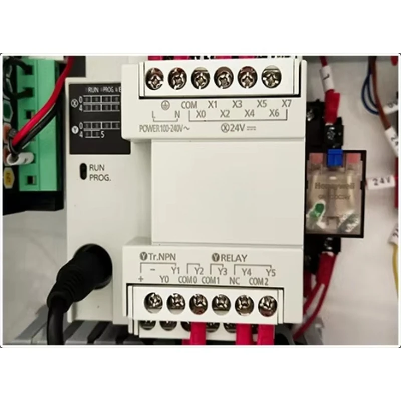 Manual Semi Automatic Round Bottle Labeling Machine From Factory China