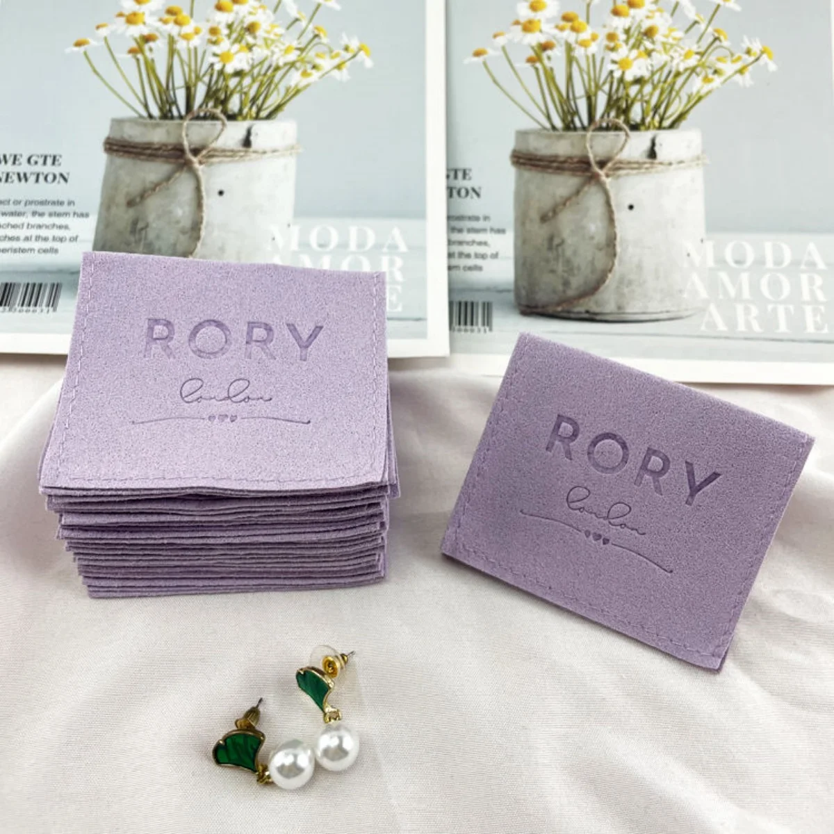 

100 шт. фланелевые подарочные пакеты на шнурке, зеленые бархатные пакеты для упаковки ювелирных изделий, индивидуальный логотип, имя, мешок для конфет для свадебной вечеринки, подарочные пакеты