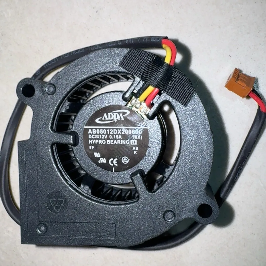 

Оригинальный вентилятор охлаждения проектора AB05012DX200600 12В 0.15А, трехпроводной