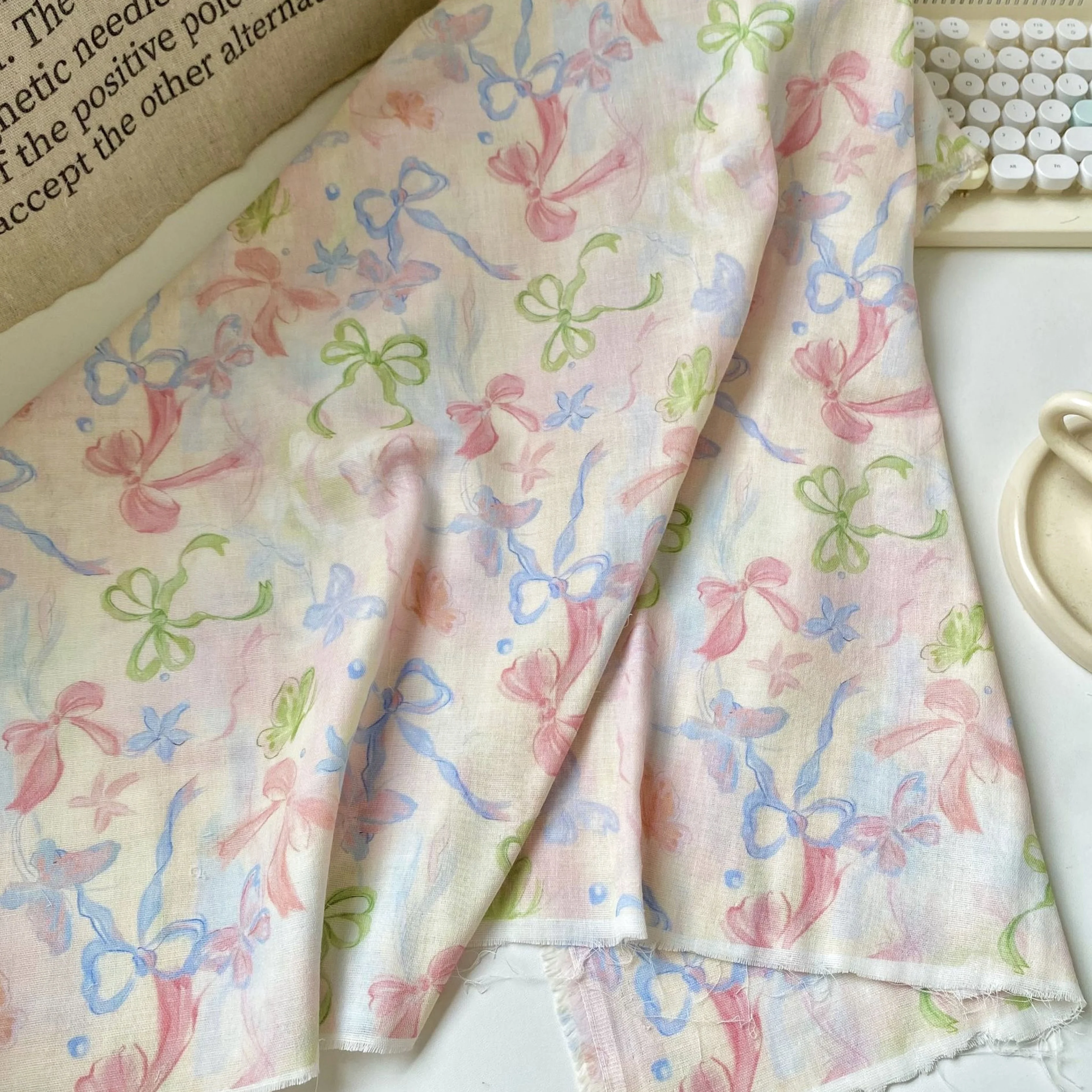 Baumwoll-Popeline-Stoff in Makronen-Farben mit Schleife, Geeignet für Frühlings- und Sommerkleidung, Kinderkleider, Handarbeiten und Produktion – Detail 2