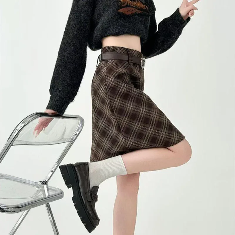 Retro Woolen Checked Women's Skirts College Style Autumn 2026 New Slimming Knee Length Skirt Lady Korean All-Match Pencil Skirts