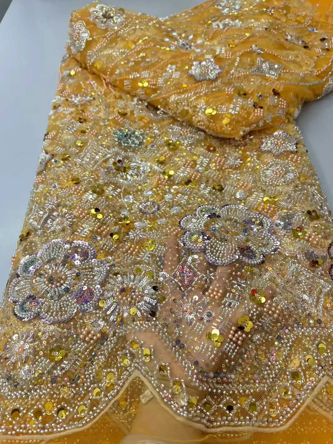 Nuevo diseño de moda africano nigeriano hecho a mano con cuentas bordado lentejuelas 2025 gran oferta cuentas francesas tul encaje para vestidos de fiesta