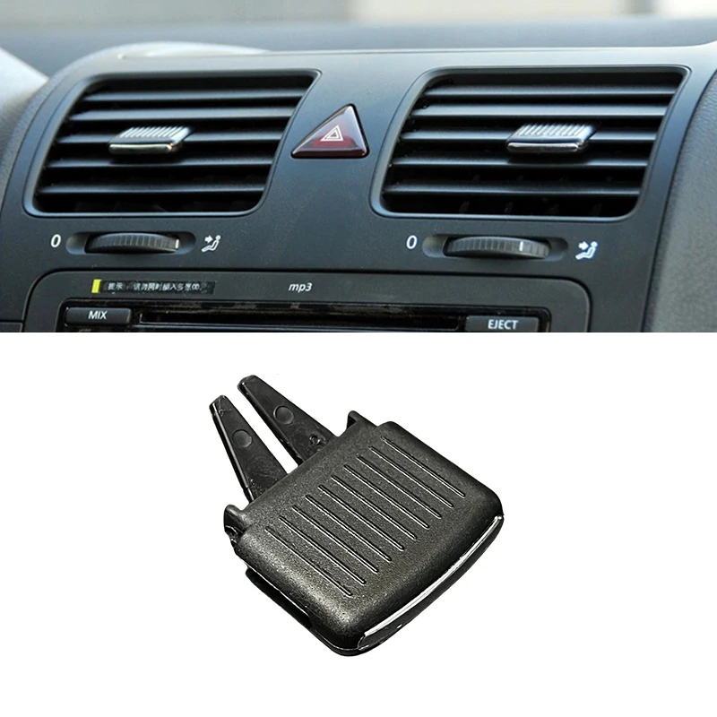 Передняя приборная панель автомобиля