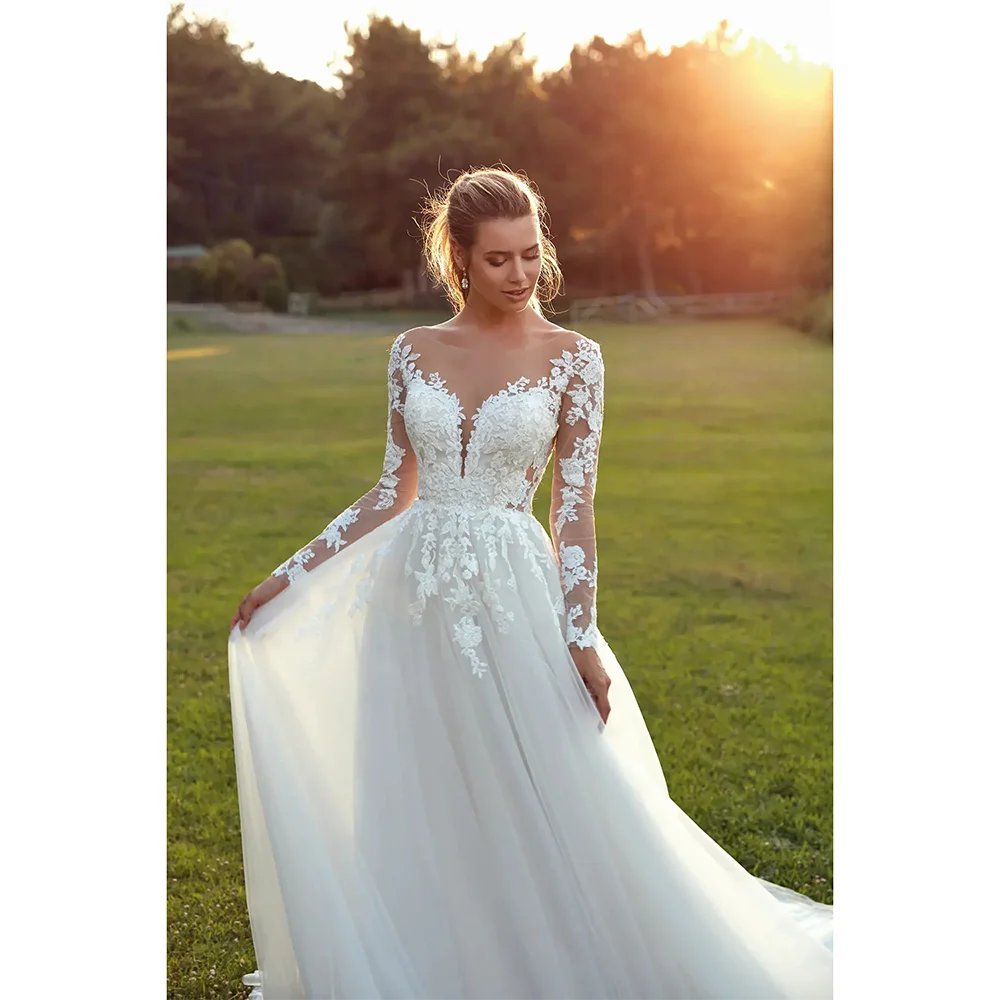 بوهو فستان زفاف أنيق مخصص زر الوهم الخلفي مغرفة الرقبة يزين كم طويل ألف خط سويب تراين تول فستان زفاف #2