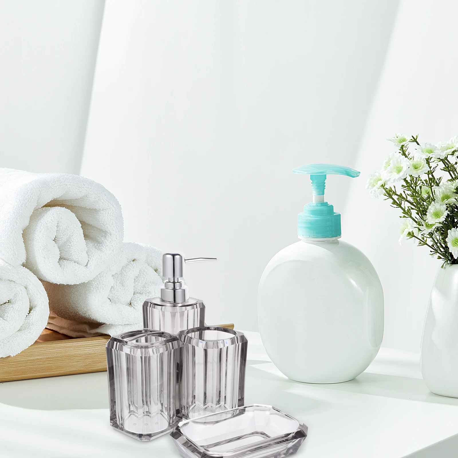

4-piece Bathroom Set Acrylic Soap Dispenser Toothbrush Holder Toothbrush Cup Shampoo Bottle Holder Golden Color