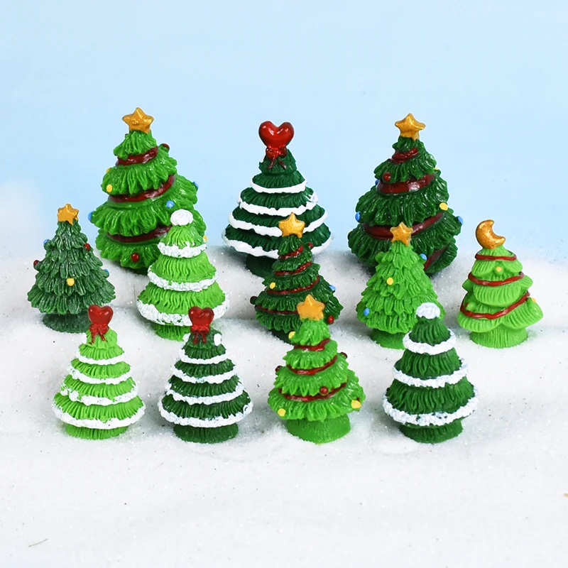 

Mini Christmas Tree Ornament Cute Resin Xmas Tree Figurine Garden Decor Miniature Landscape Decorations People Statue DIY Crafts