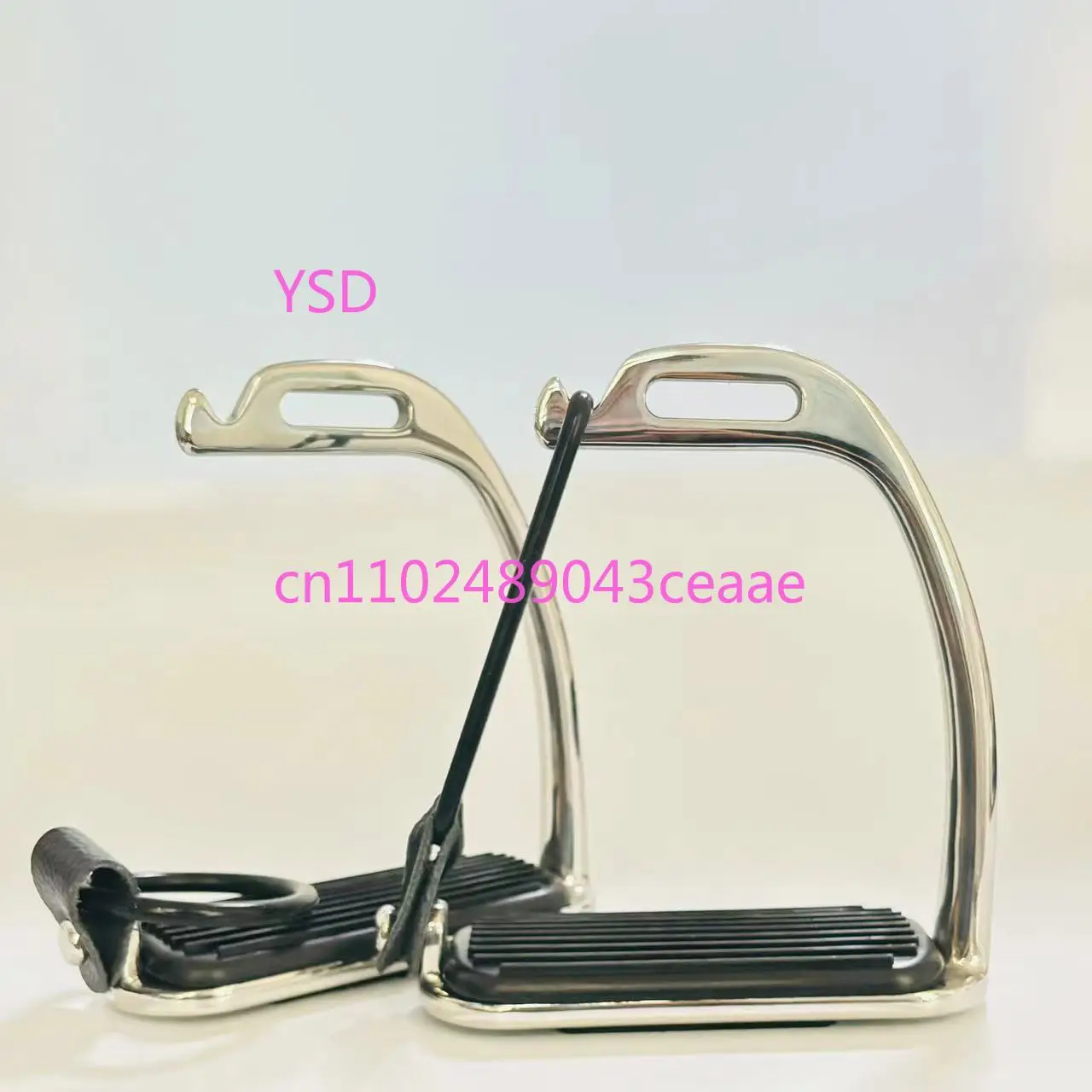 

Carbon Steel Nickel-Plated Safety Stirrup - Half-Edge Anti-Trap Design, Anti-Wrap, Beginner-Friendly