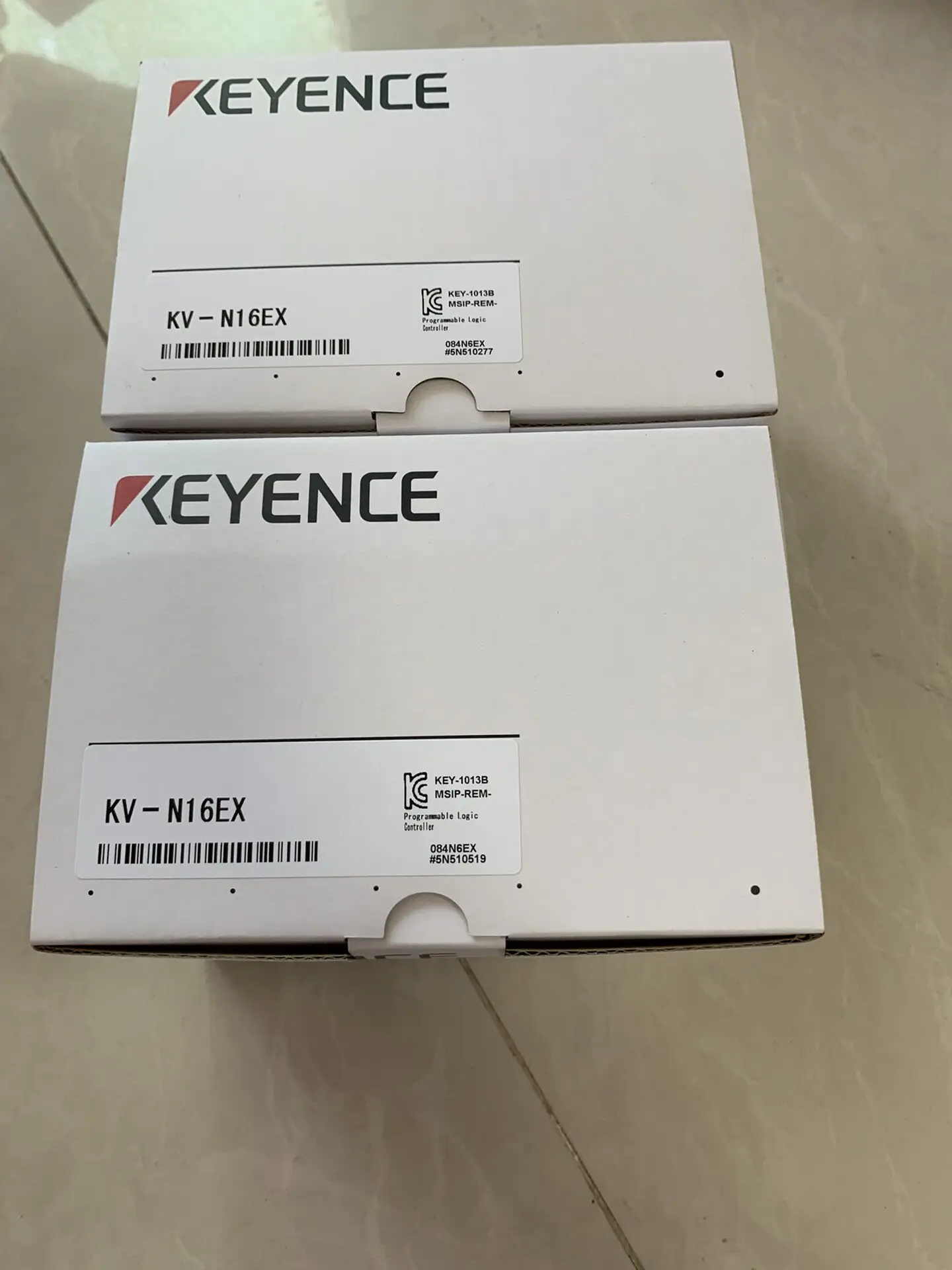 KEYENCE KV-N16EX PLC module with packaging