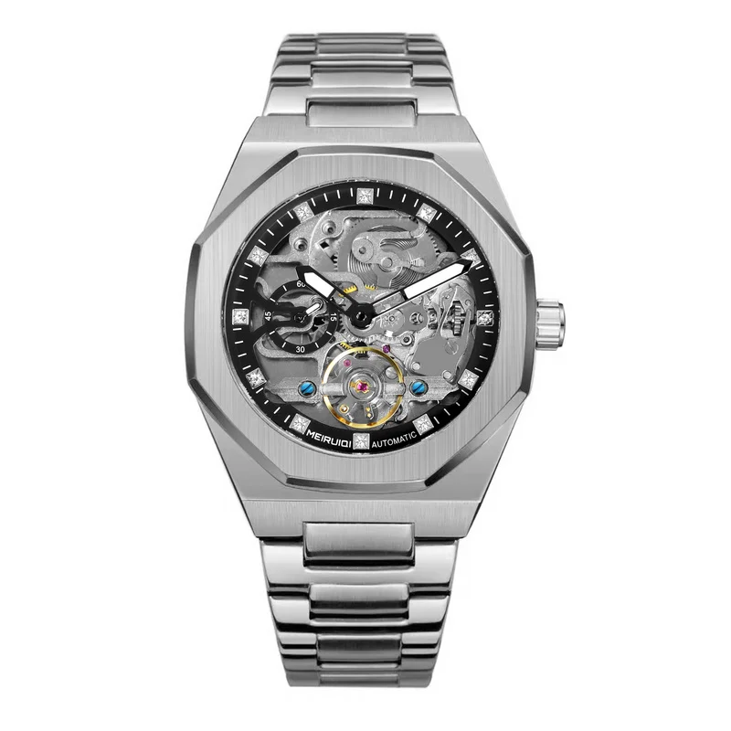 Eine minimalistische, silber-schwarze, neuartige, vollautomatische polygonale mechanische Herrenuhr.