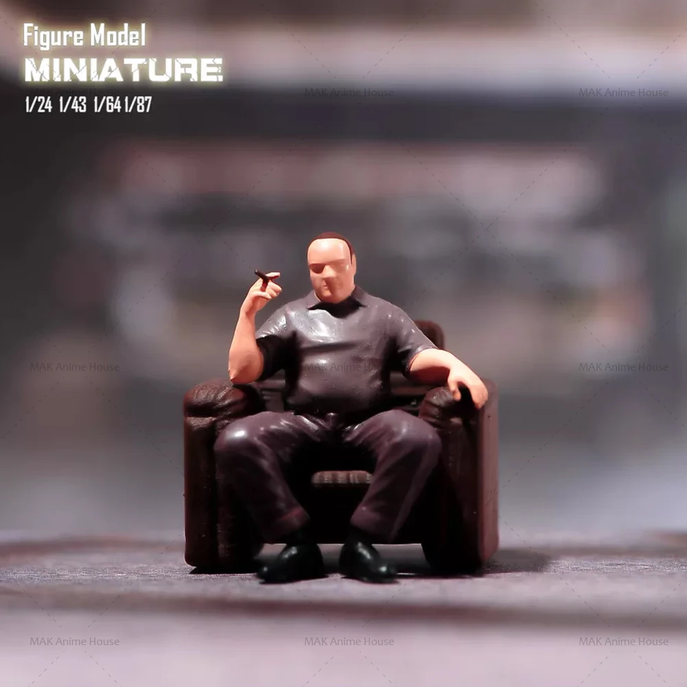 

Miniatures 1/64 1/43 1/87 1/24 The Gang Leader Sits On The Sofa Smoking Male Doll Unpainted Model Home Scene Car Toys