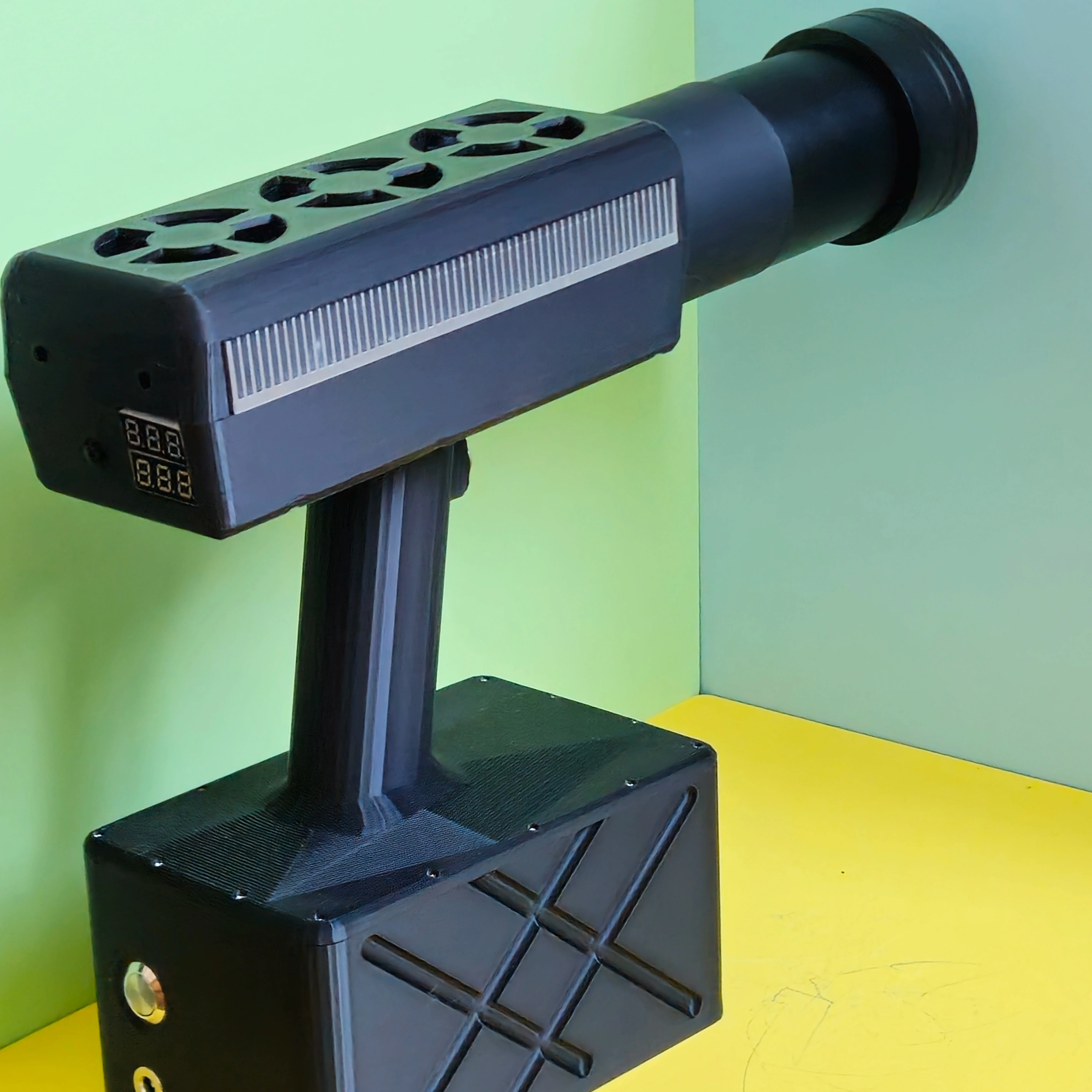 Fuente de bomba El encendedor láser de mano ayuda a limpiar los nidos y plagas de pájaros de panal 130W 260W 400W 500W