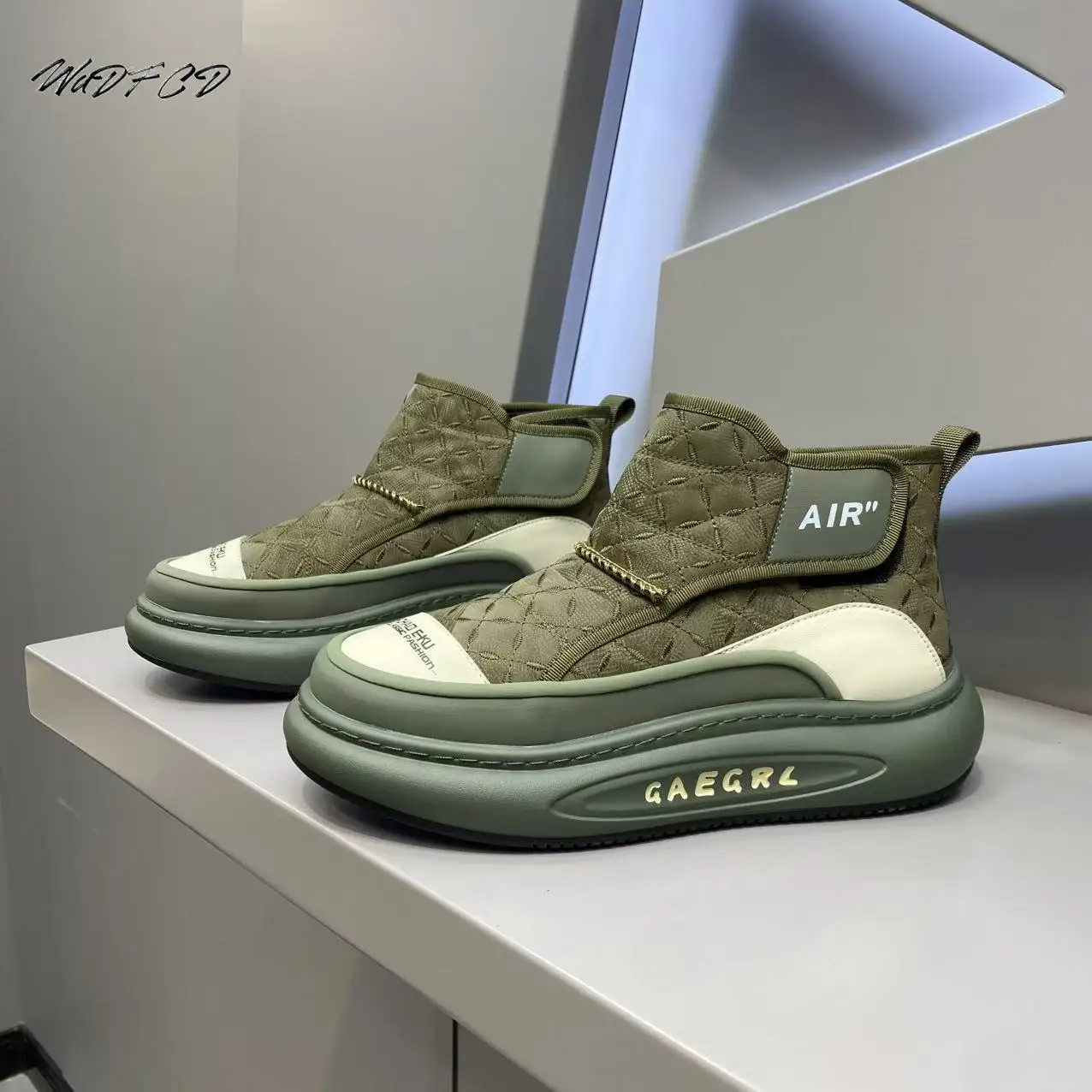 Высокие массивные кроссовки, мужские дизайнерские зимние плюшевые теплые зимние ботинки, модные повседневные кожаные ботильоны на платформе с увеличенной высотой