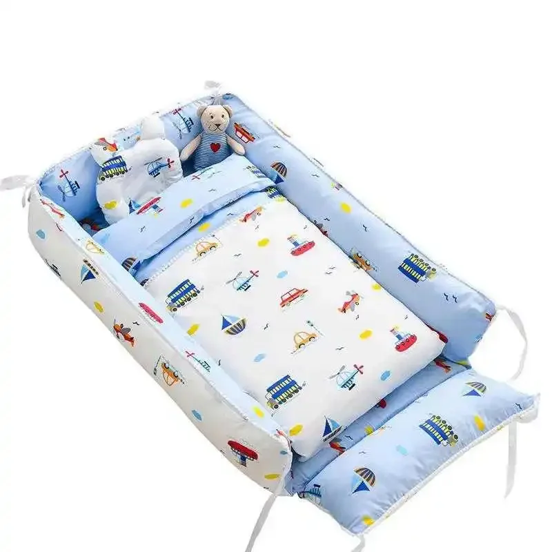 Portable Baby Sleeping Nest with Quilt – Infant Cradle Newborn Bassinet with Removable Cover Toddler Nursery Bed, Cozy Baby Crib