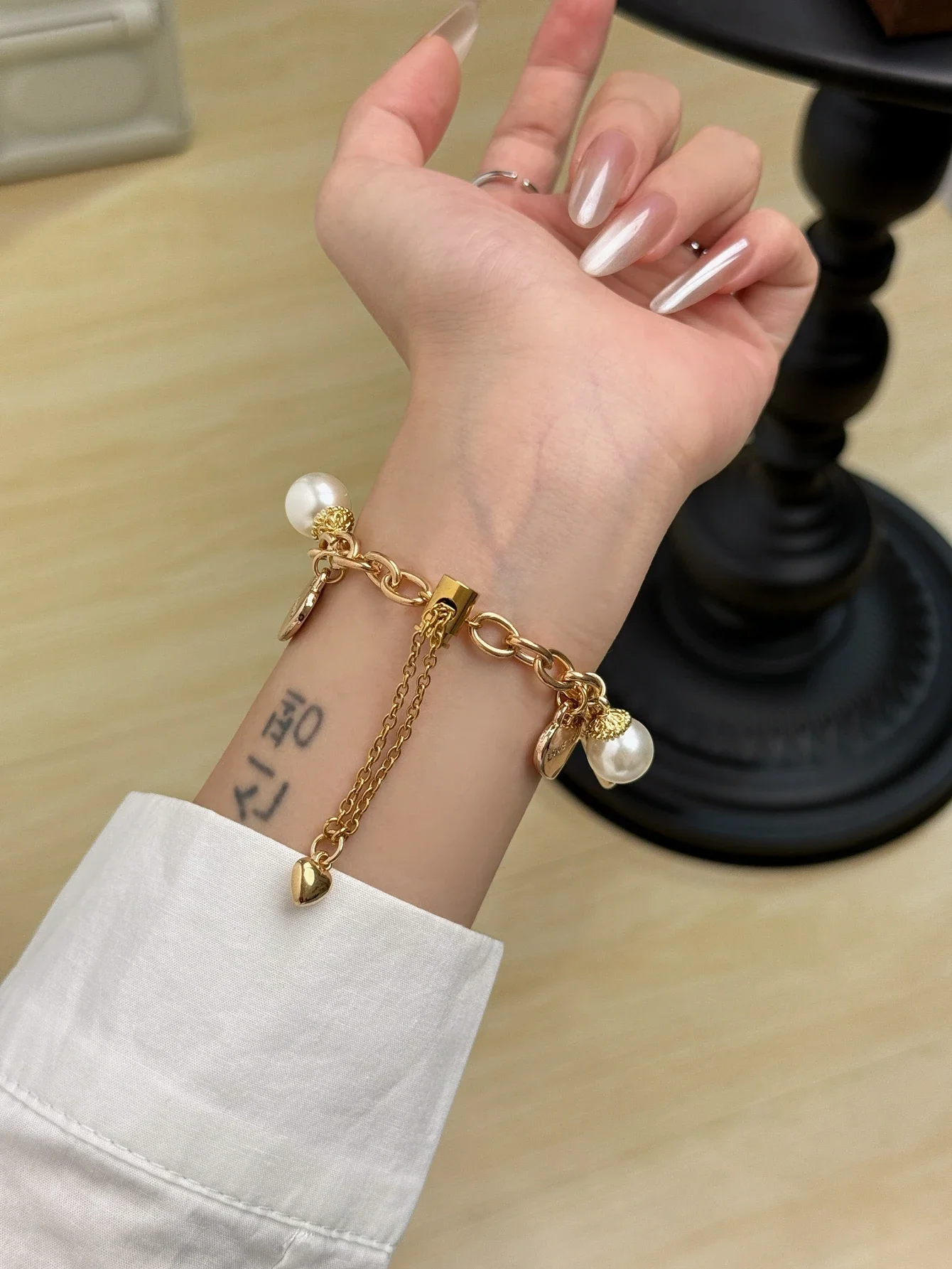 جديد القلب اللؤلؤ سوار ربط حزام ل سوار ساعة يد آبل للنساء 38 مللي متر 40 مللي متر 41 مللي متر 42 مللي متر 44 مللي متر 45 مللي متر 46 مللي متر 49 مللي متر