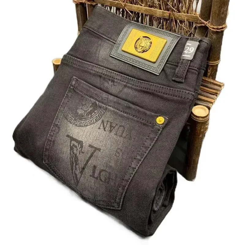 جينز رجالي ضيق عصري مطبوع عالي الجودة سروال دينم أنيق للتخسيس للرجال نمط جديد 2025 بنطلون صغير للقدمين #4