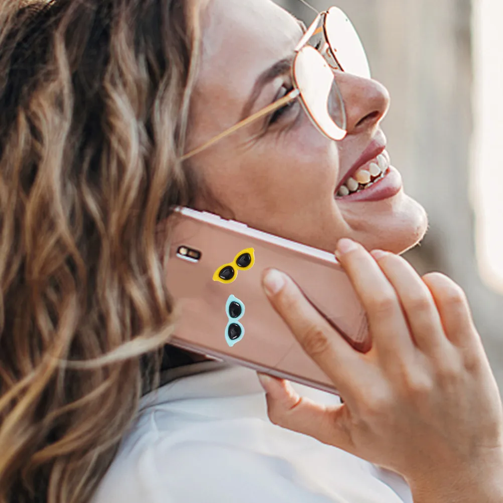 20 Piezas de Mini Gafas de Sol de Resina con Forma de Media Luna, Adornos Coloridos para Manualidades, Clips para el Cabello, Decoración de Fundas de Teléfono y Álbumes de Recortes