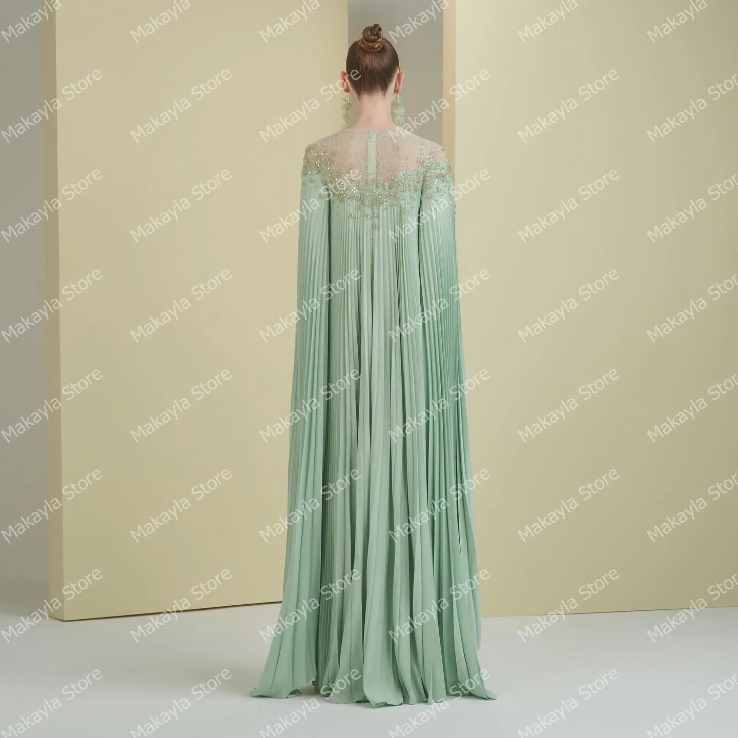 Glitter Beading Satin Evening Dresses Fashion Pleated Satin A Line Prom Party Gowns Unique Flare Sleeves Long Celebrity Dress