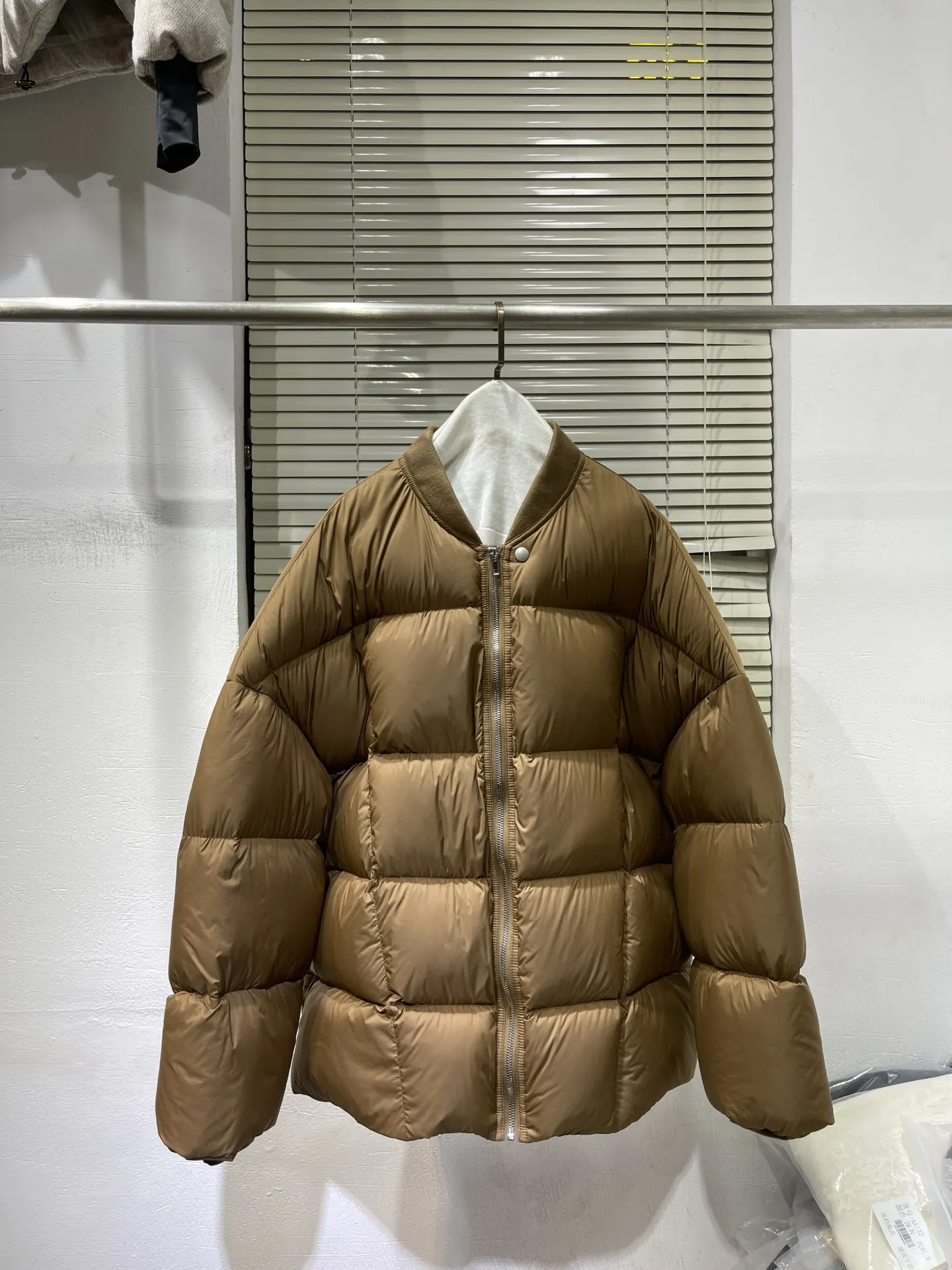 White Duck Down Jacket for Women, Thickened Bread Jacket, Mid-Length, Baseball Collar, Warm Jacket, Winter